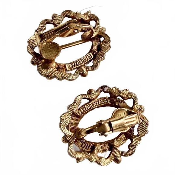 Vintage Florenza Victorian Revival Cameo Clip-On Earrings - Picture 4 of 8